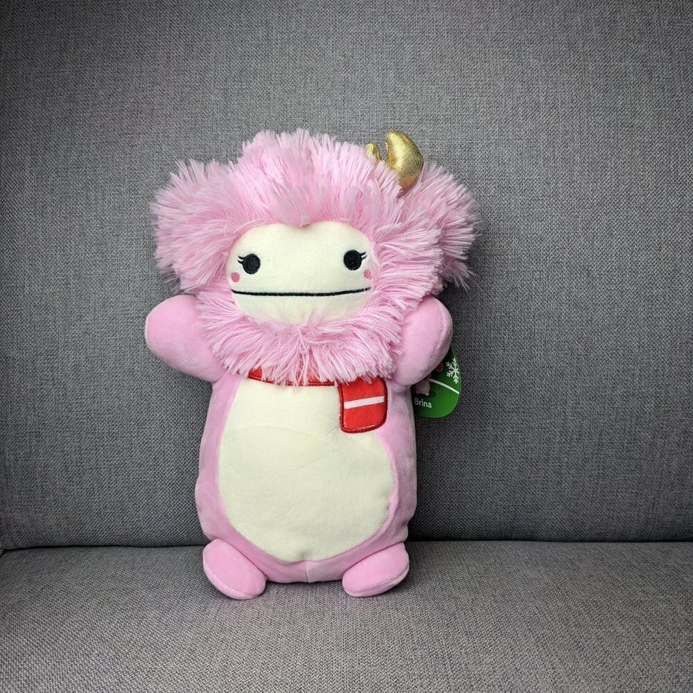 Squishmallows Brina the Pink Christmas Bigfoot Hugmees 10"